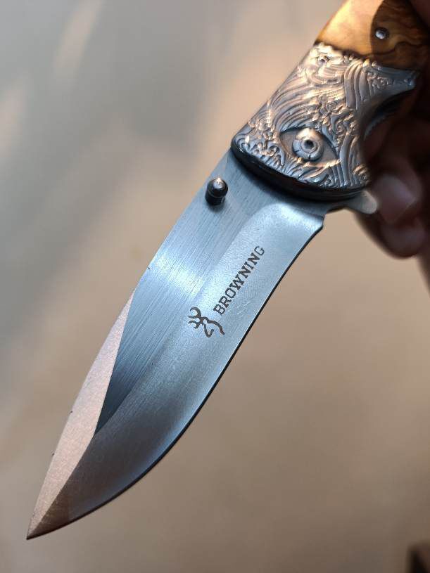 Brow-ning Flip Open Pocket Knife With Belt Clip - Image 2