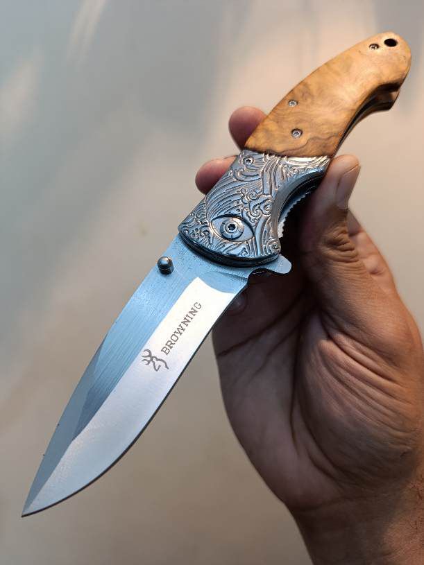 Brow-ning Flip Open Pocket Knife With Belt Clip